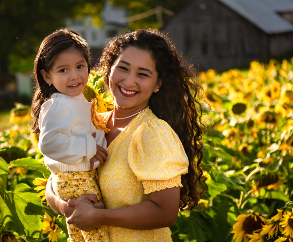 Maryland sunflower field - Maryland family photographer